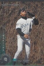 #279 Moises Alou 1997 Donruss Baseball Card