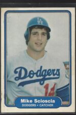 # 22 Mike Scioscia 1982 Fleer