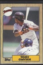 #530 Tony Gwynn 1987 Topps